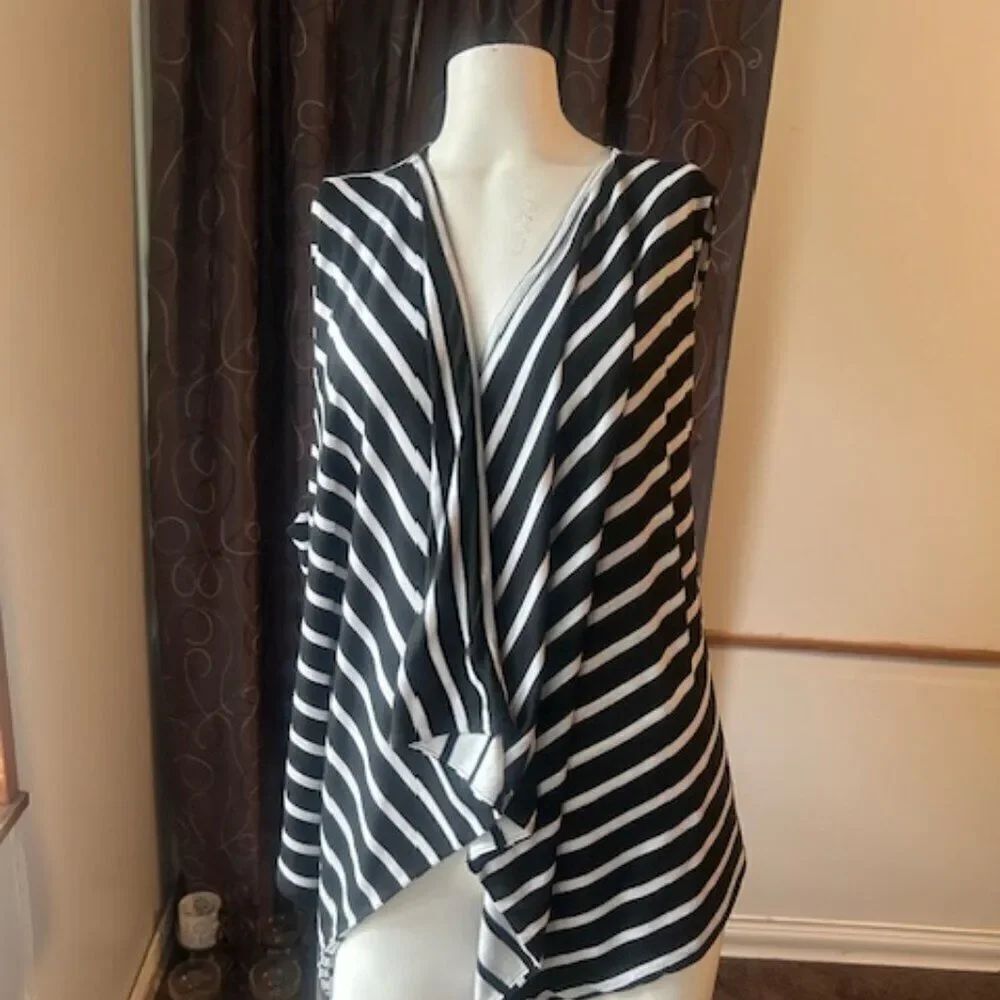 Travelers by Chico's Ryan Vest Black/White Double stripe Vest, size 16
